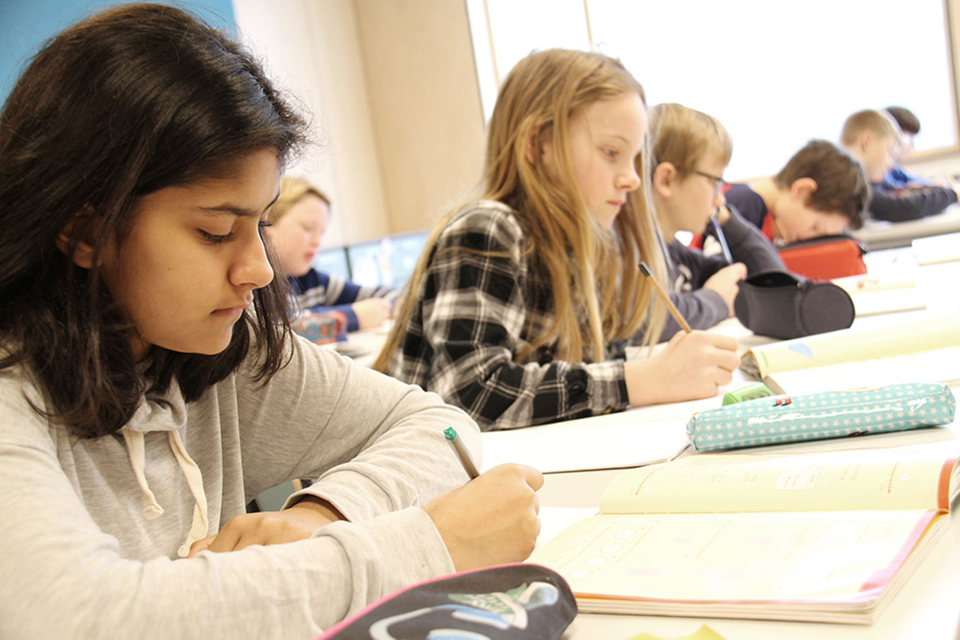 Foto: Heidi M. Skjebstad Elever arbeider i klasserom. (Foto: Heidi M. Skjebstad)